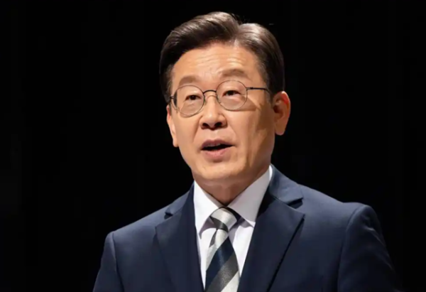 按月配资 上任仅5天 李在明政府一高官因涉争议辞职